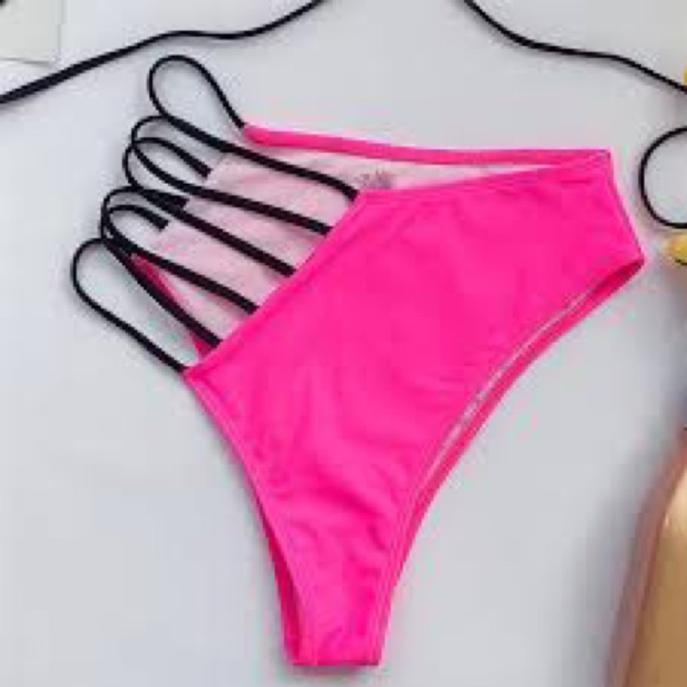 WOMENS BIKINI 👙 BOTTOMS ONLY!!!🌸👙🕶️💦 - Picture 4 of 4